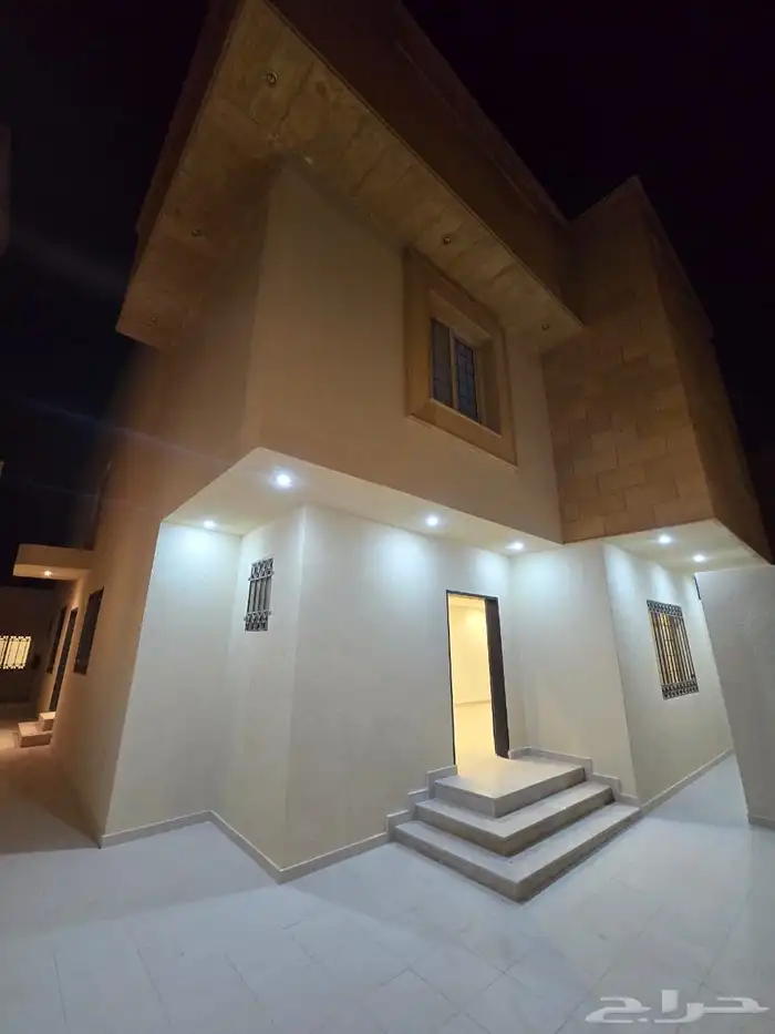 دور أرضي للايجار حي الياسمين 0