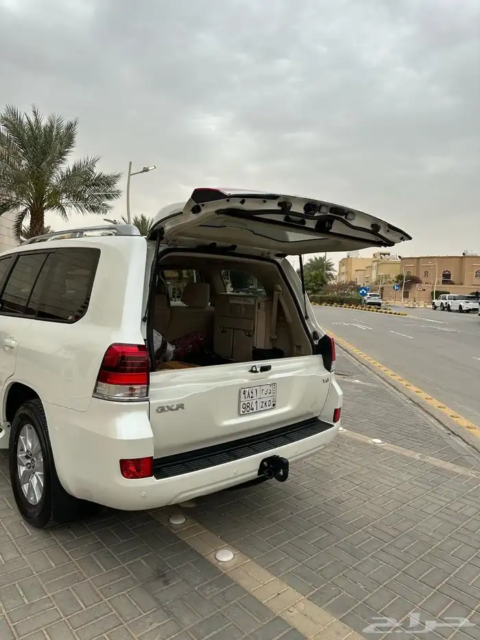 لاندكروزر GXR (6سلندر ) 7