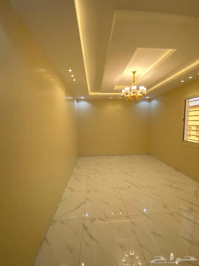 للبيع روف علوى مع ملحق خلف الالماني طريق ابها من 620 الف 14