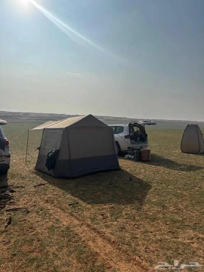 خيمة ( نفخ ) مقاس تقريبا مترين ونصف في ثلاثة 3