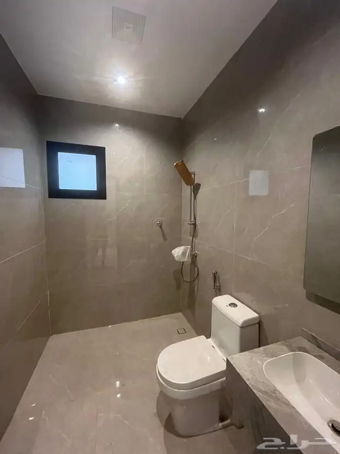 شقق فاخرة للبيع بحي الشاطى مخطط 9 12