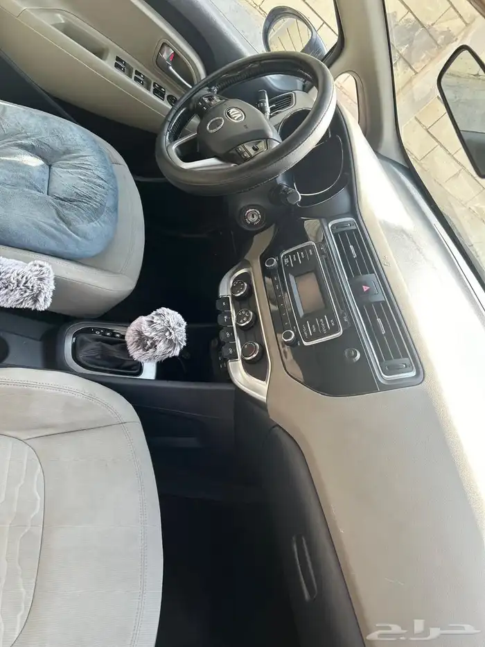 kia Rio Hatchback for sale كيا ريو 2016 6
