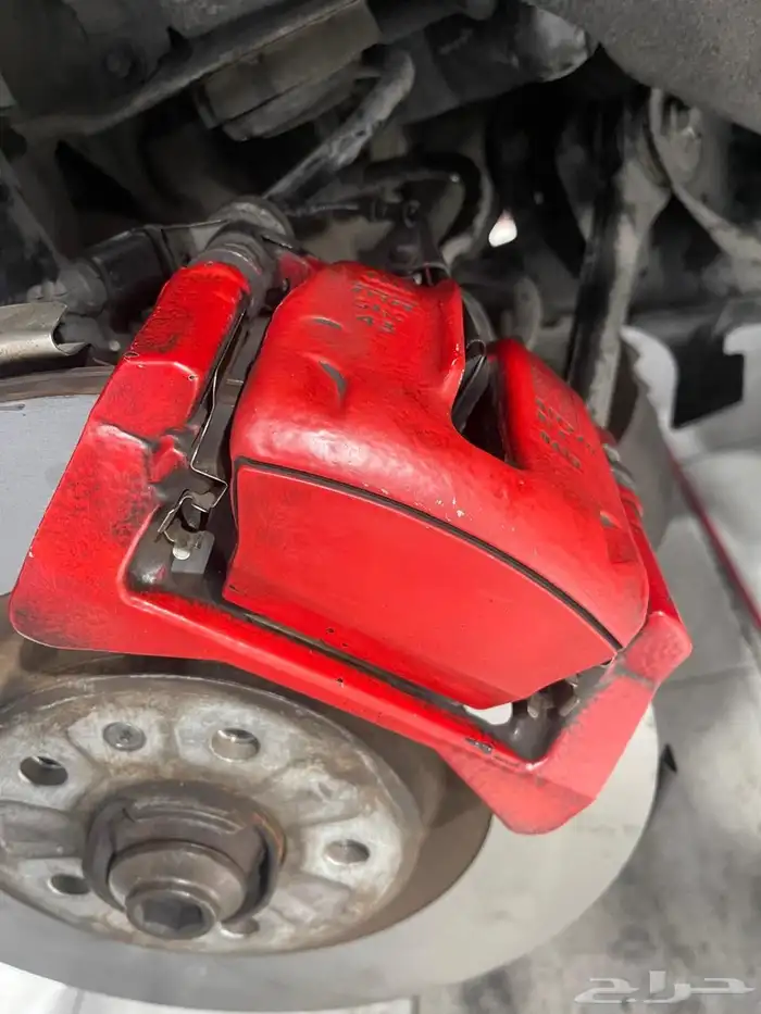 تبديل فحمات ورشة صيانة سيارات 6