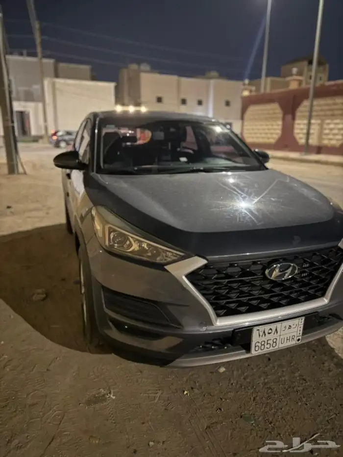 سياره توسان لبيع 6