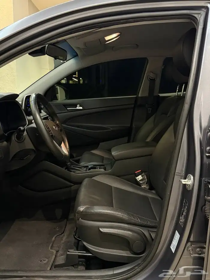 توسان 2020 بحالة الوكالة ( ديزل ) 9