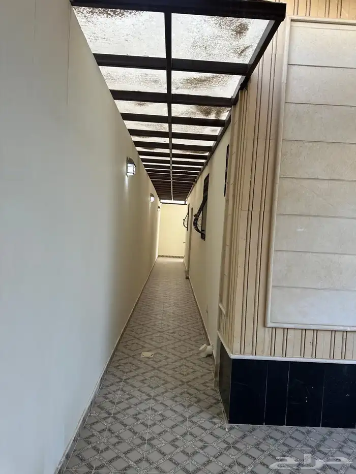 فيلا سكنيه للإيجار 16