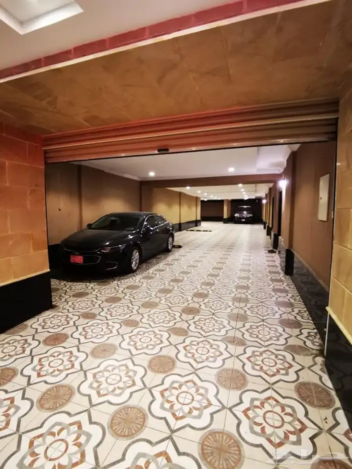 شقة فاخرة للإيجار حي الريان 16