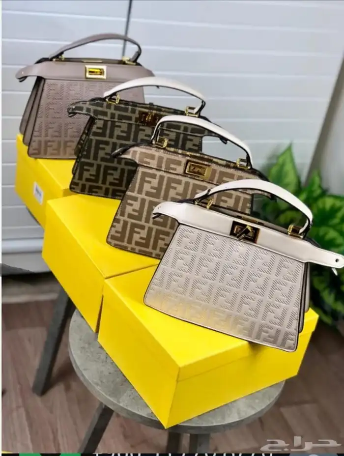 شنط درجه أولى جميع الالوان والماركات مع الملحقات 8