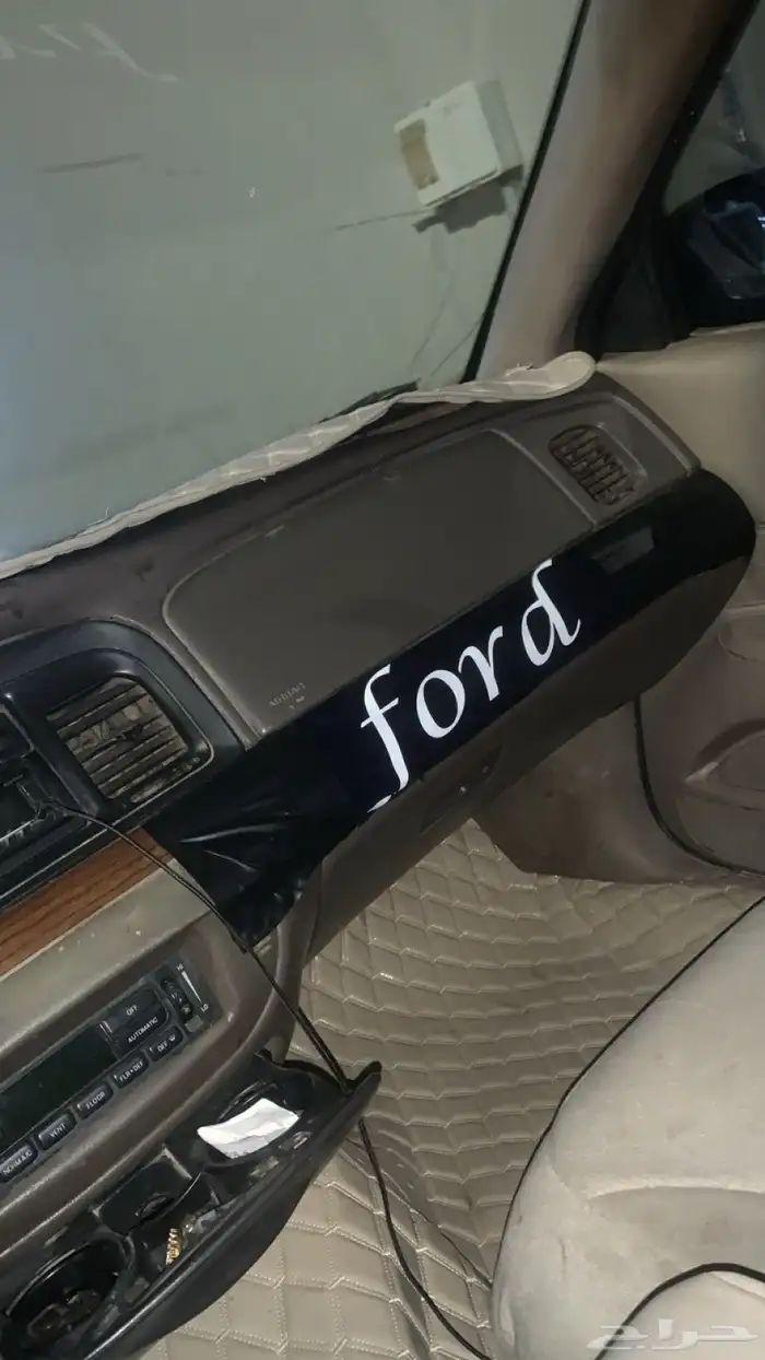 فورد فكتوريا 2003 3