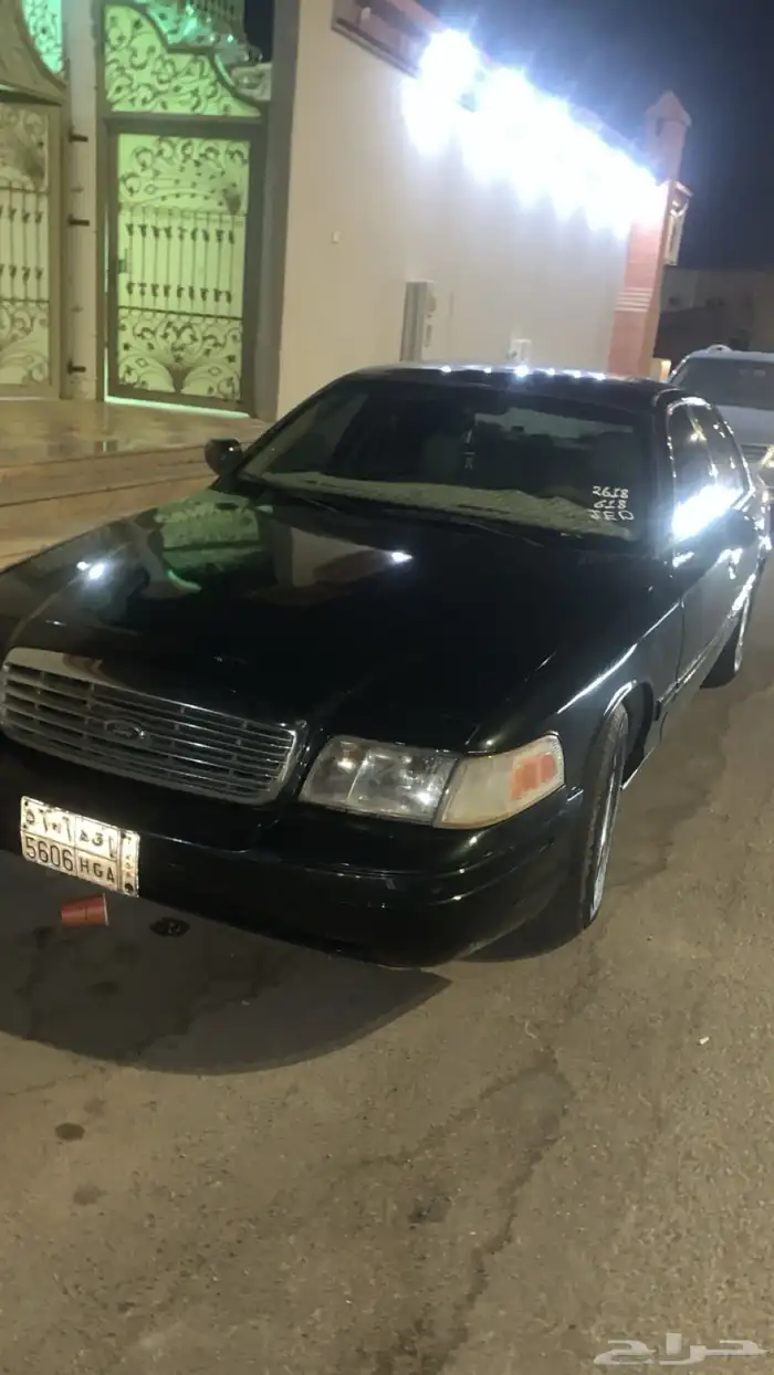 فورد فكتوريا 2003 0