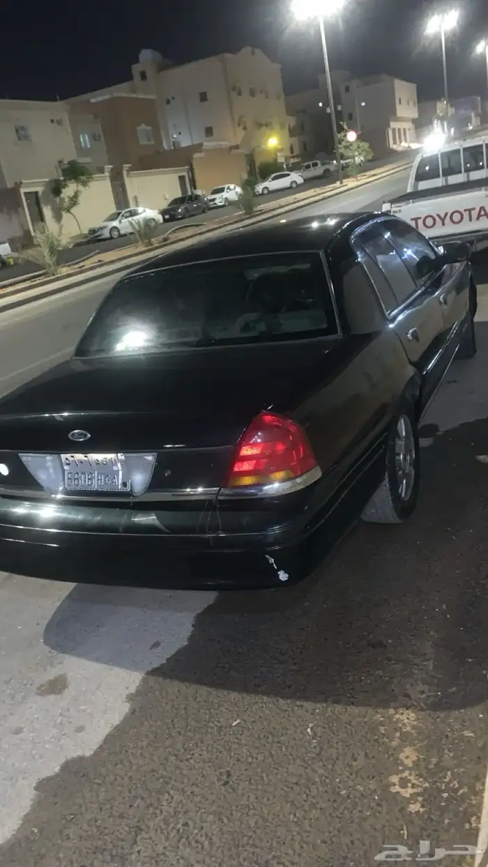 فورد فكتوريا 2003 2