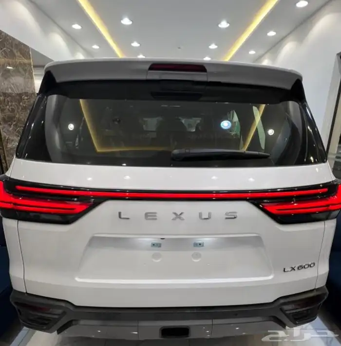 لكزس للإيجار 1