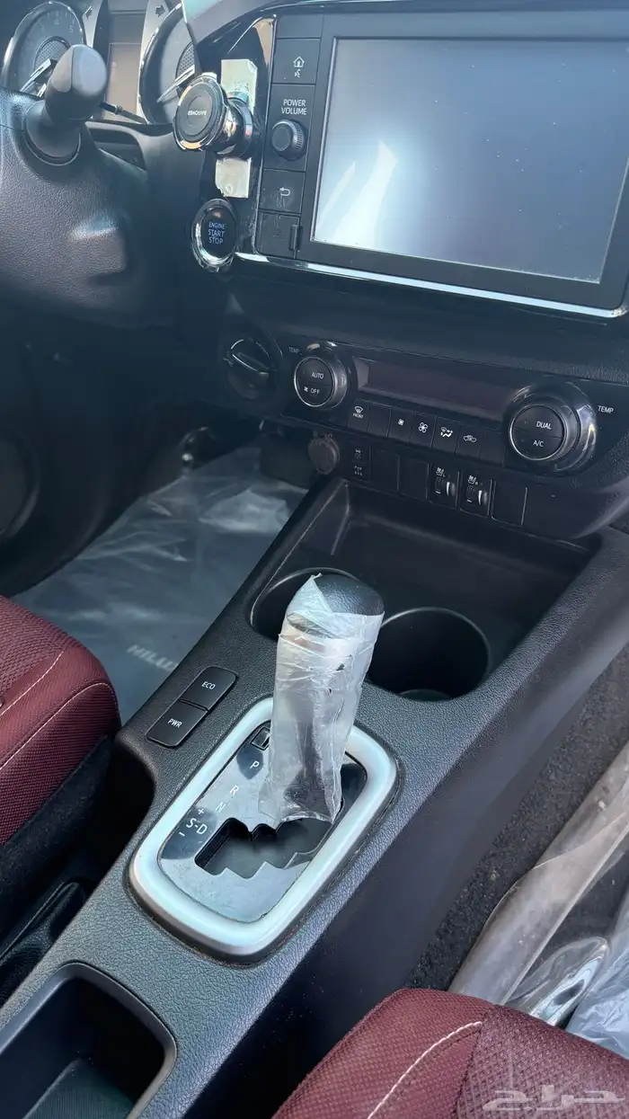 هايلوكس 2022 فل كامل بنزين دبل 13