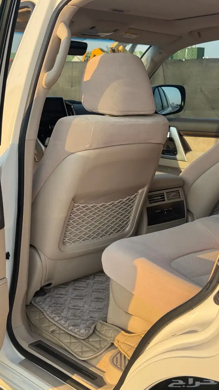 لاندكروزر VX.R 2021 بريمي 14