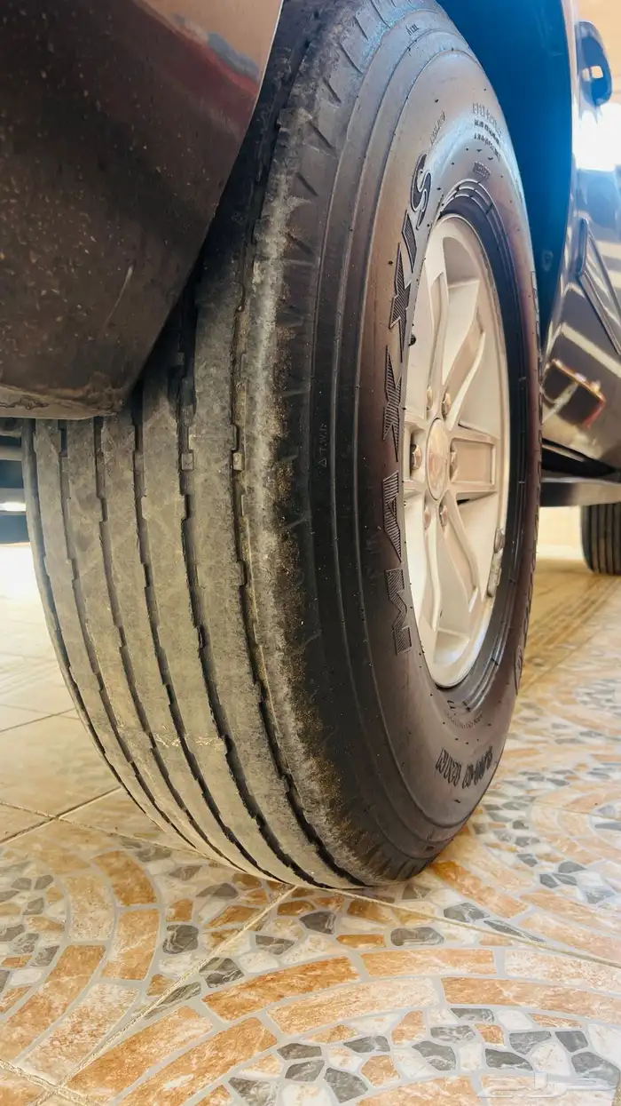 كفرات بالون ماكسس مقاس 17 نظيفه 0