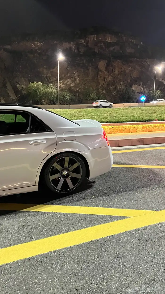 كرايزلر srt 2013 (معدل) 6