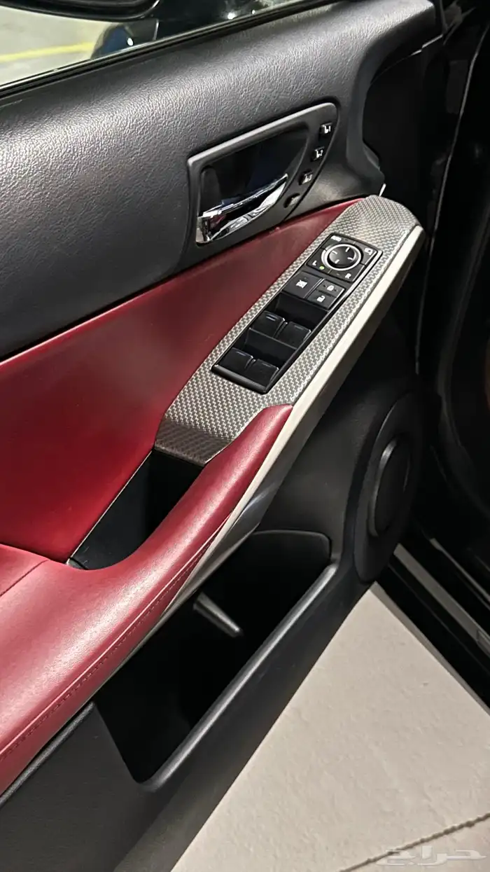 لكزز IS200 مخزن 2016 17