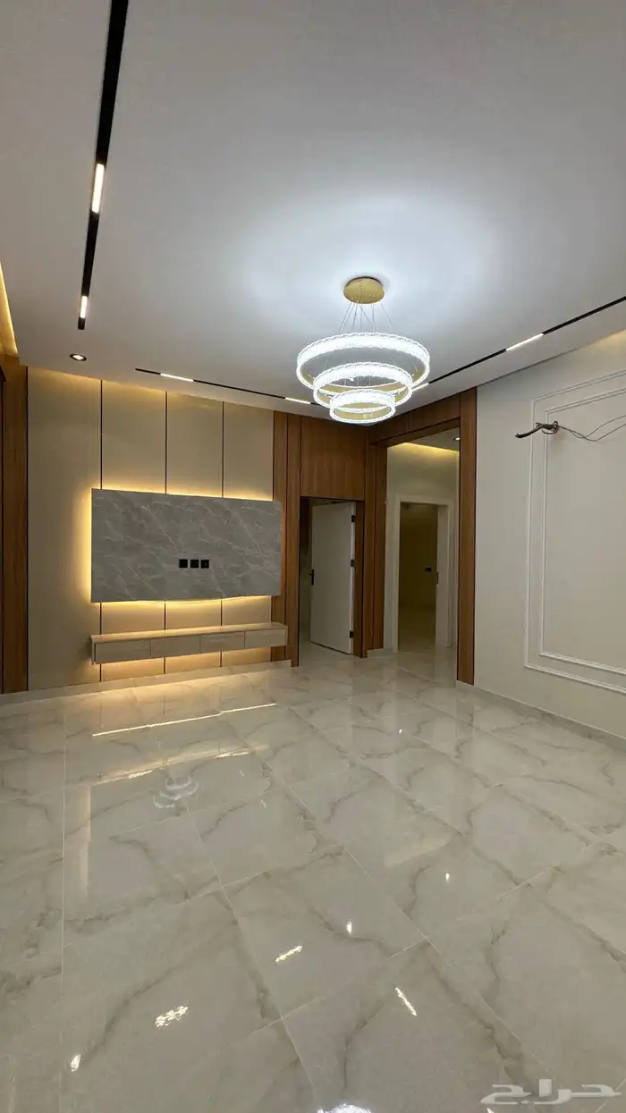 شقه ملحق للبيع مع مصعد راكب ومطبخ راكب حي الصفا 25