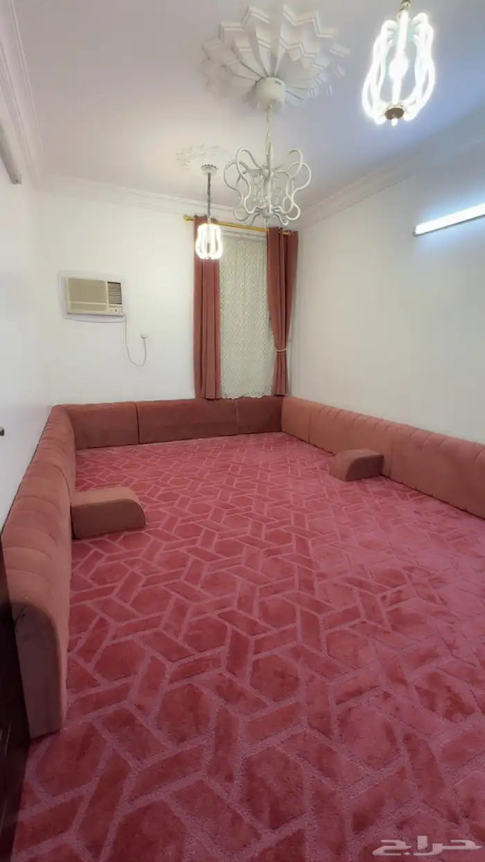 شقة فاخرة مؤثثه بالكامل للإيجار بالطايف 1