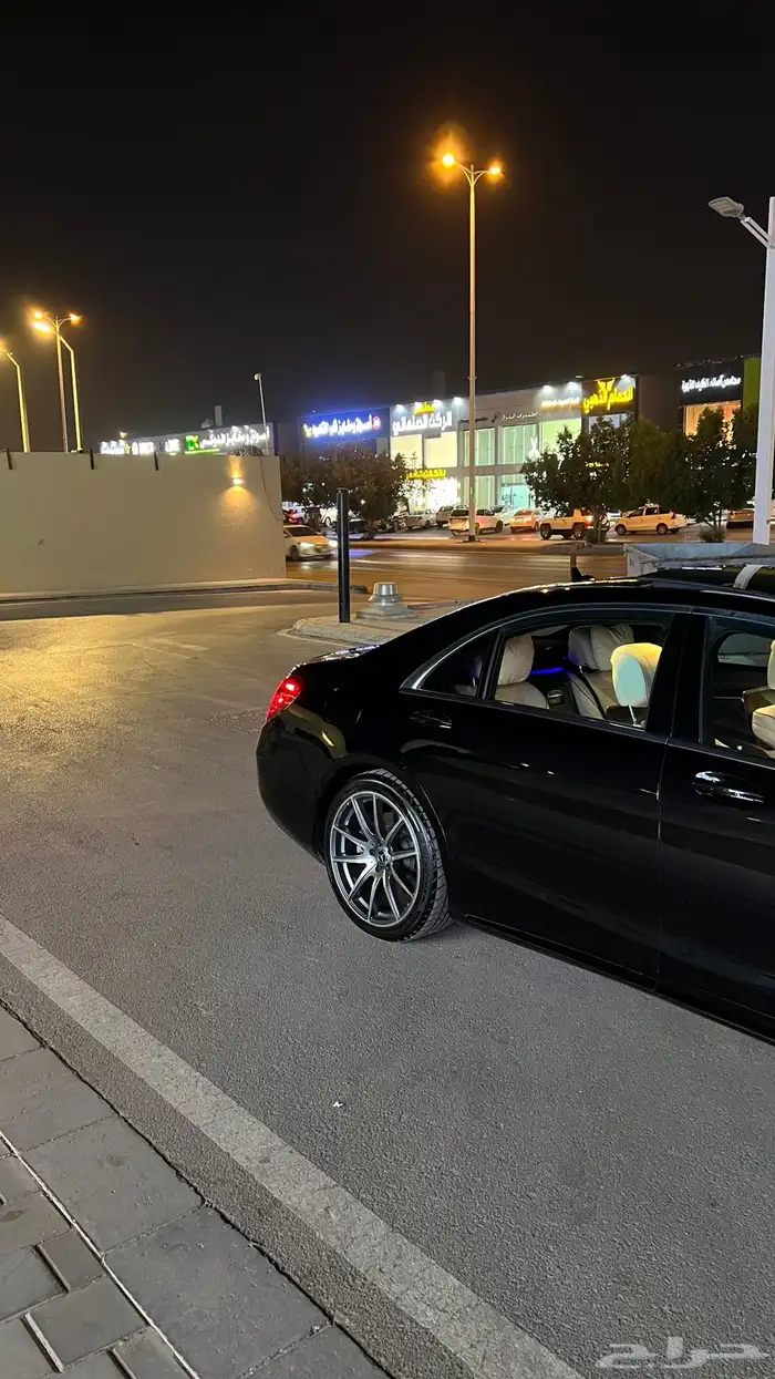 مرسيدس 2018 اسود نظيفه 7