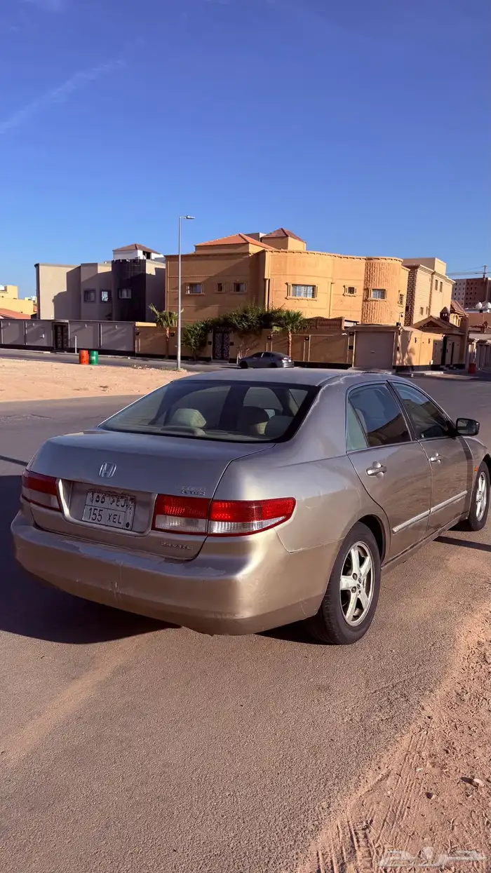 اكورد 2003 يحمل لوحه مميزه 0