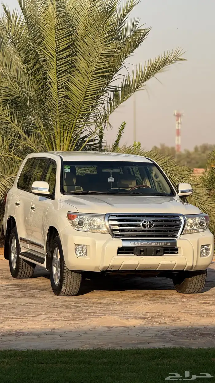 لاندكروزر 2015 سعودي عبداللطيف جميل 8 سلندر ستين عام 44