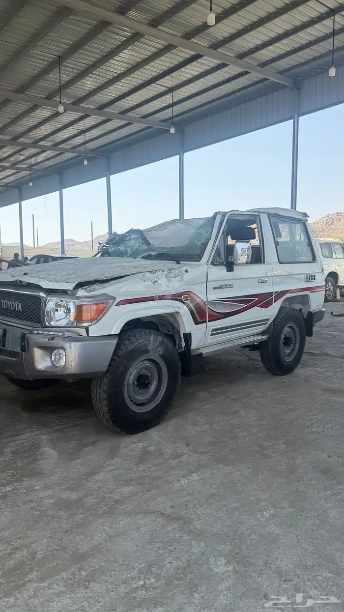 جيب ربع 2016 تشليح قطع غيار 1