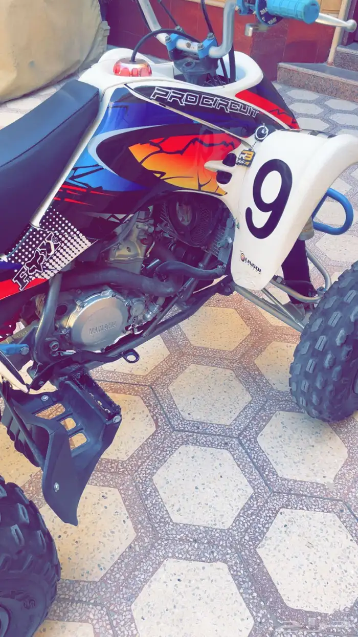 للبيع دباب زد 400 عليه مكينه 450 5