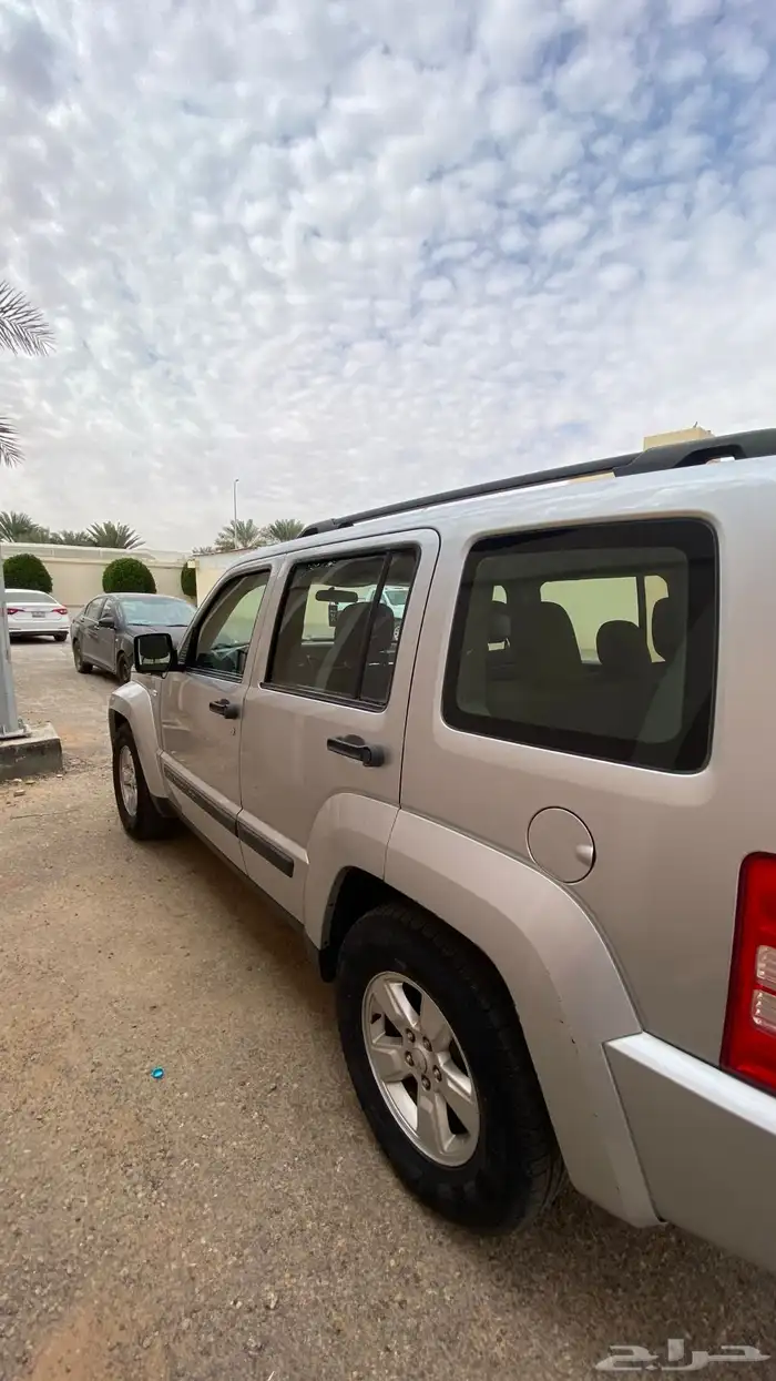 جيب شروكي 2012 لبرتي 2