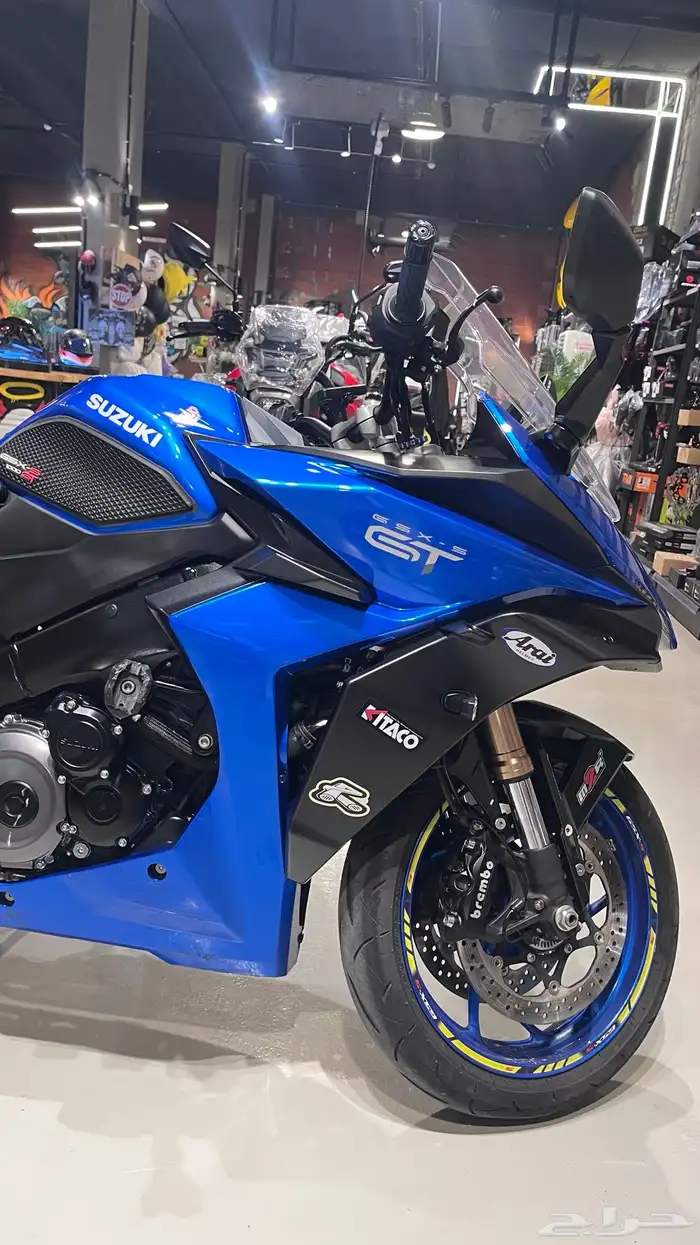 Gsx_s2023 gt لون ازرق بحالة الوكالة 4