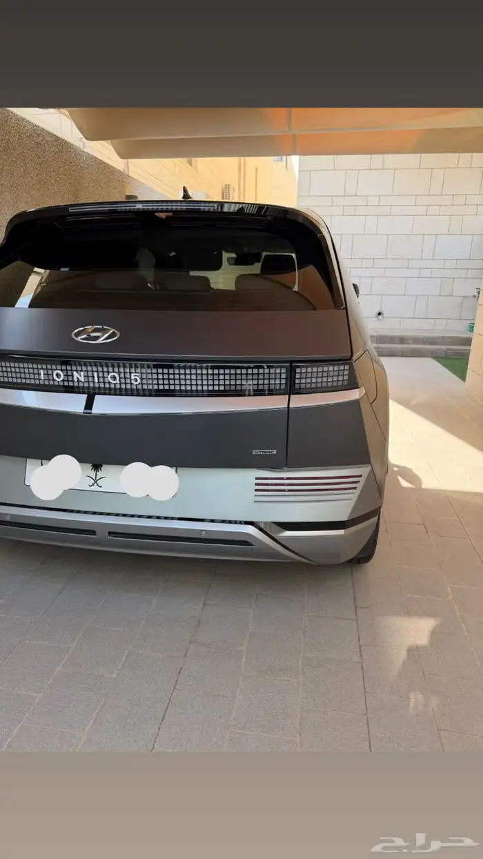 هيونداي أيونك5 2024 شبه جديده ماشيه 800كيلو فقط كهربائية 3