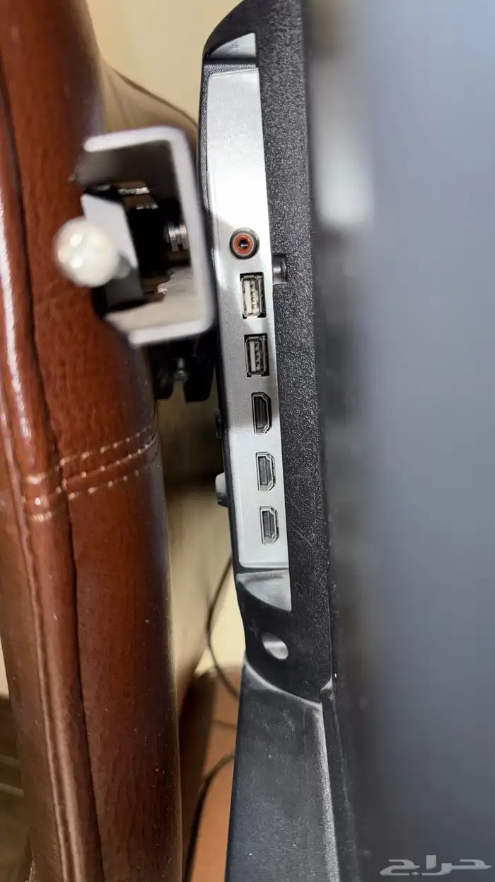 شاشة telezone ذكية 32 بوصة نظيفة جدا مع حاملها الجداري 3