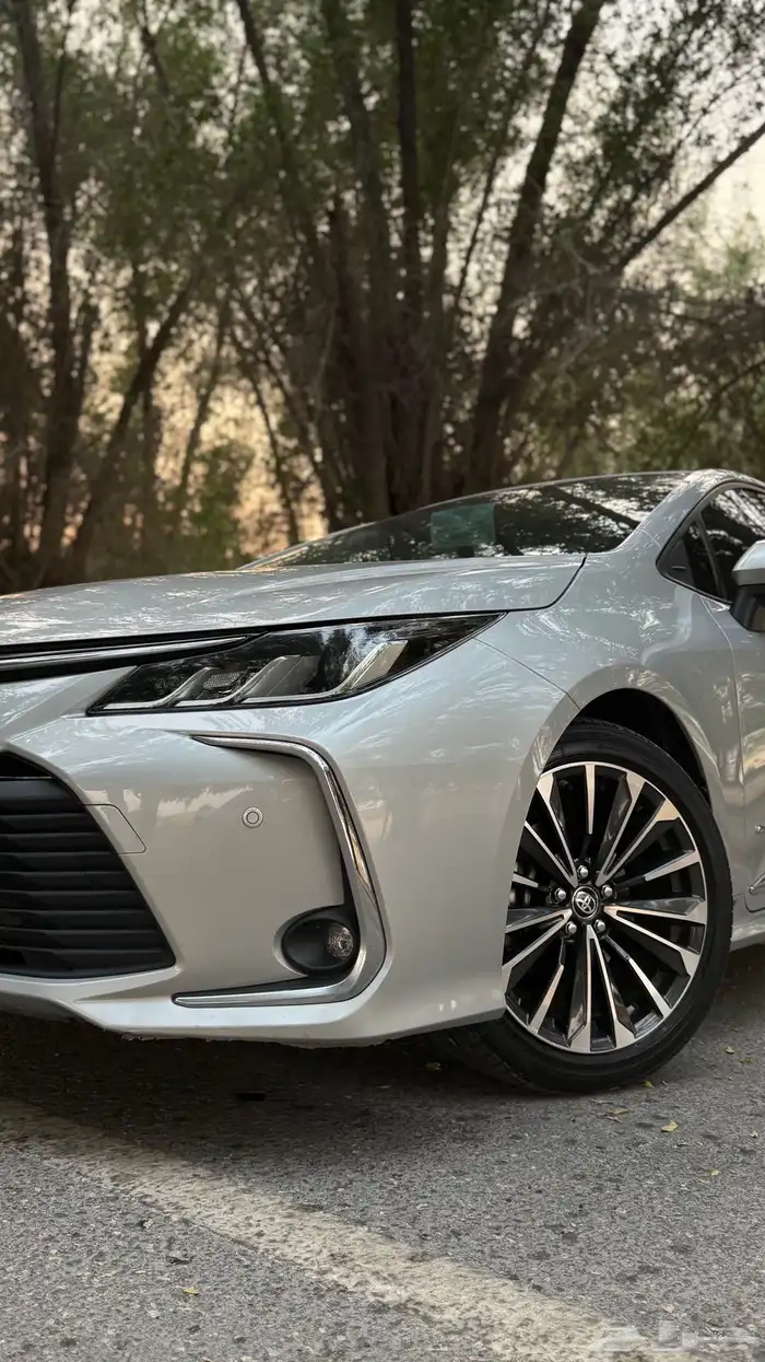 تويوتا كورلا-2024-فل كامل-مكينة 2.0-ممشى قليل- شبه وكالة 35