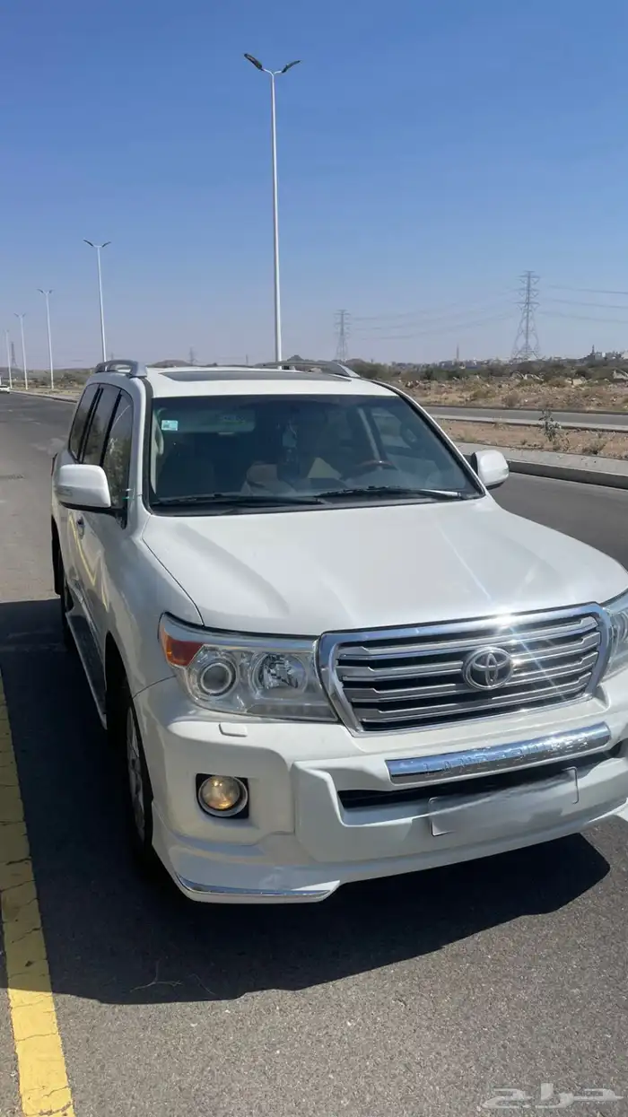 جيب لاندكروزر 2014 0