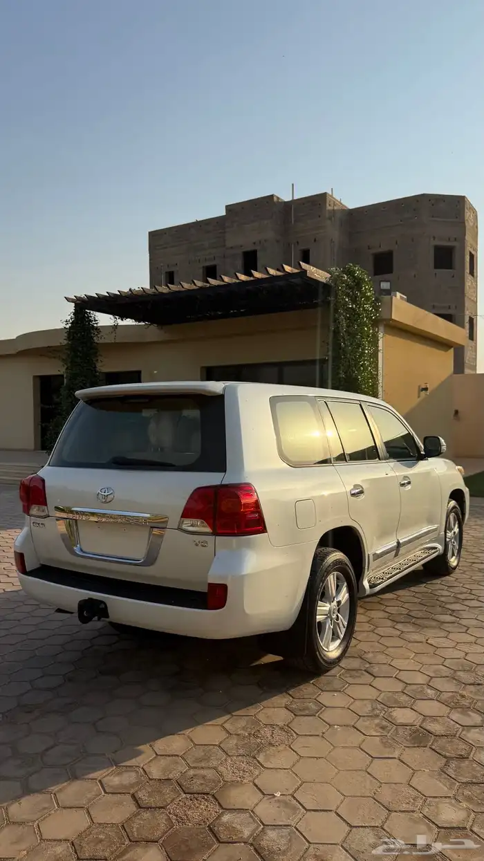 لاندكروزر 2015 سعودي عبداللطيف جميل 8 سلندر ستين عام 22