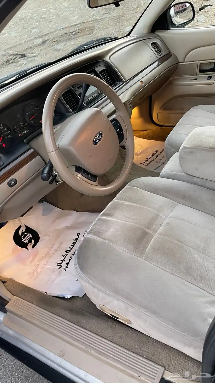 فورد فكتوريا 2010 6