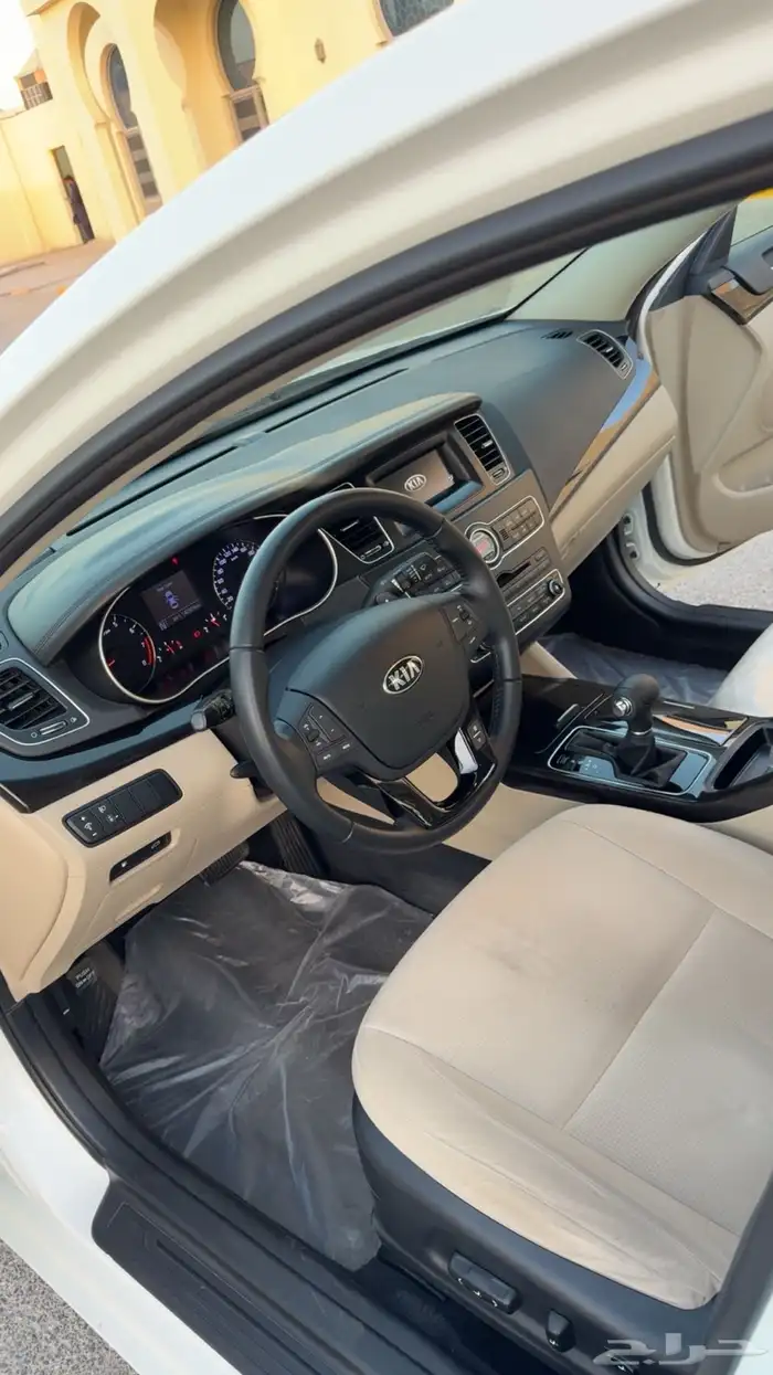 للبيع كيا كدنزا 2015 11