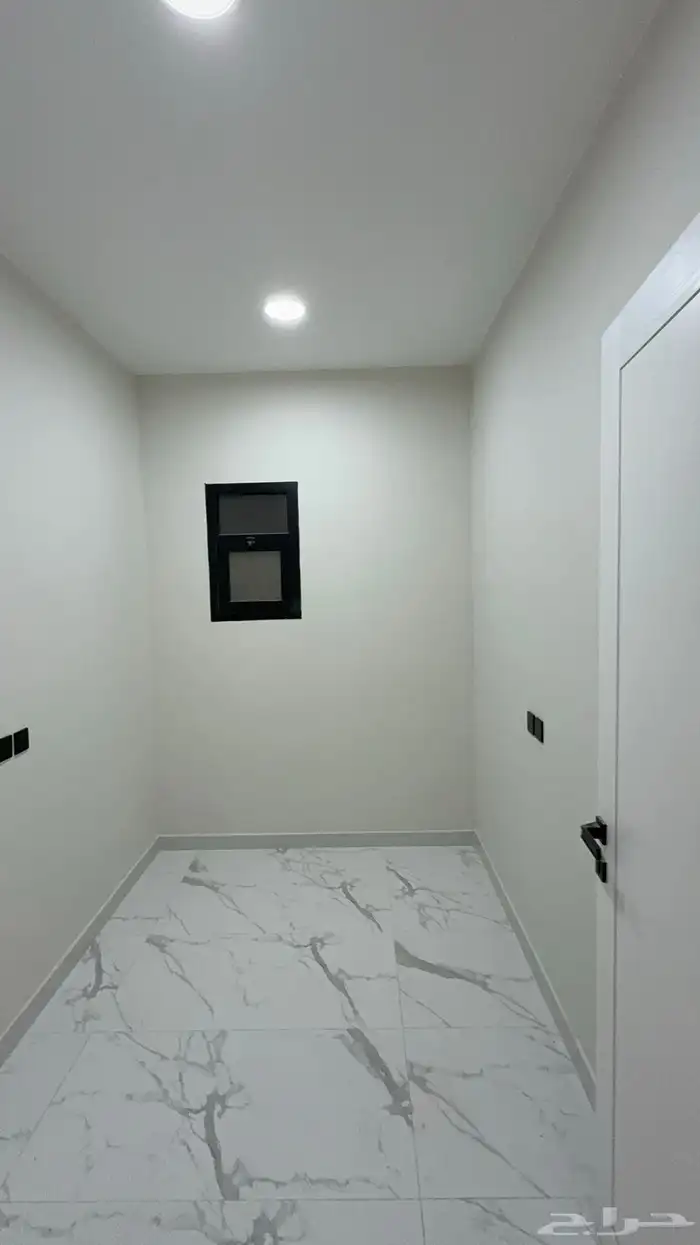 للبيع فيلا 290 متر دورين وملحق بالشعله مرتبه 8