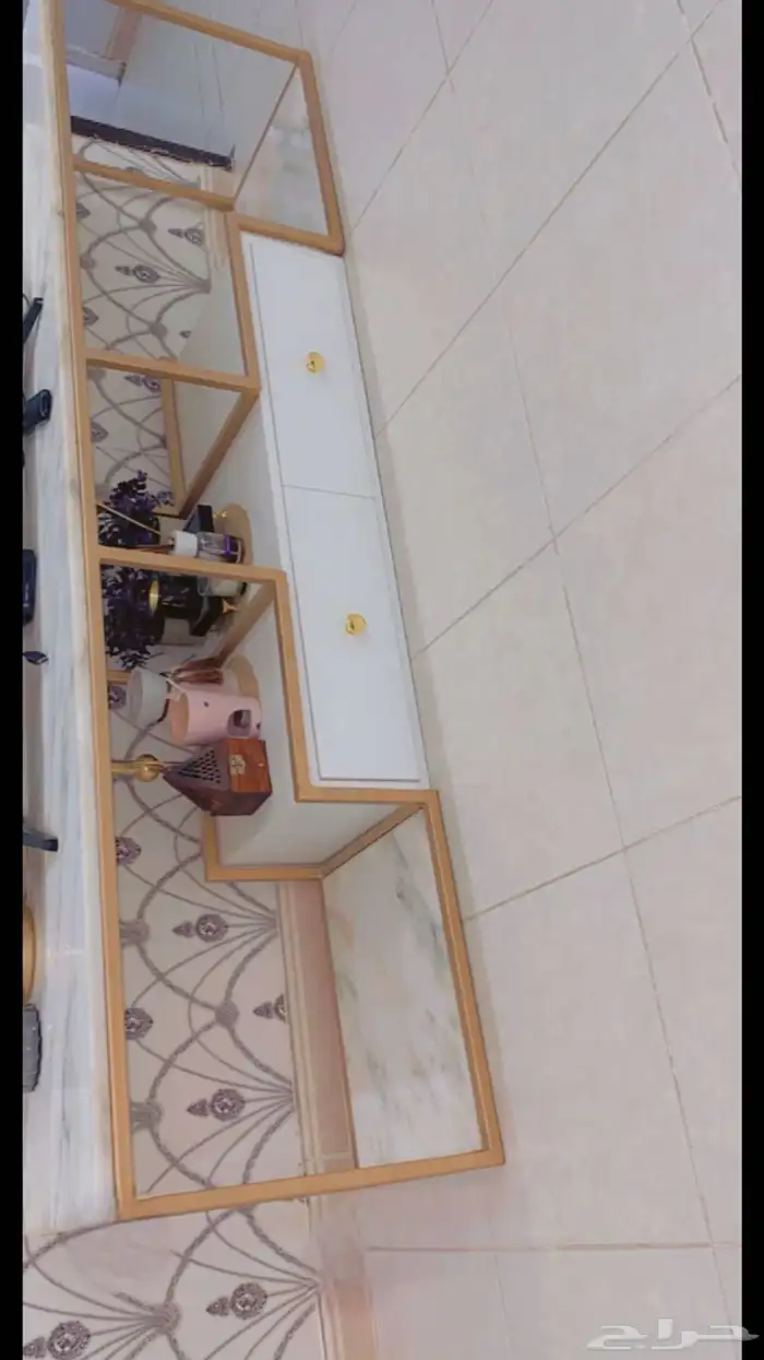 للبيع طاولة رخام مع 2درج 0