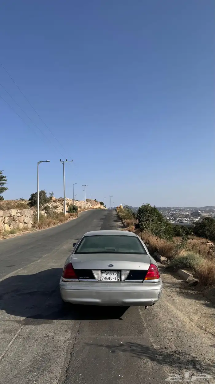 فورد كراون فكتوريا 2008 3