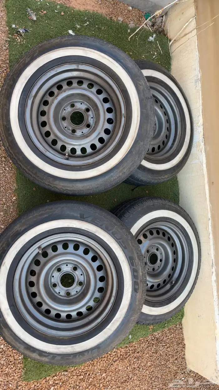 جنوط هايلوكس مرسيدس مع كفراتهم للبيع 0