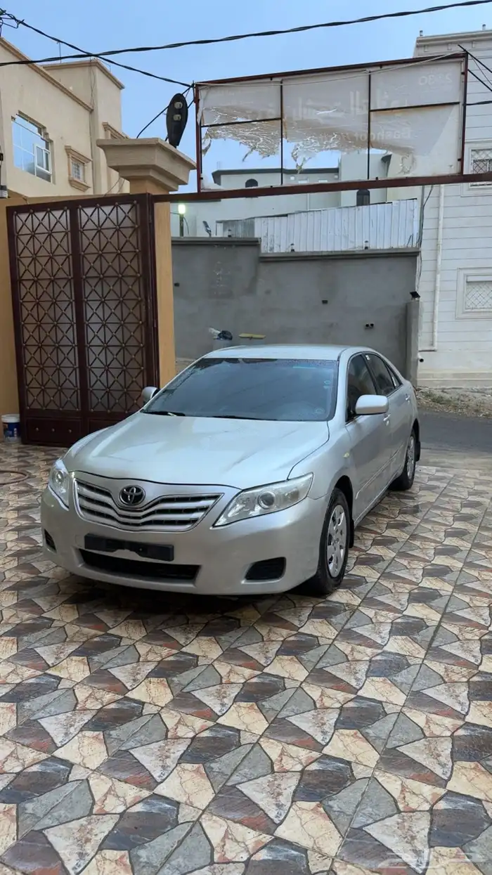 كامري 2010 للبدل او البيع 0