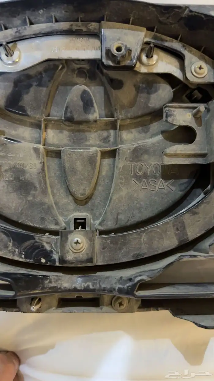 شبك هايلوكس وكاله مستعمل نضيف 1