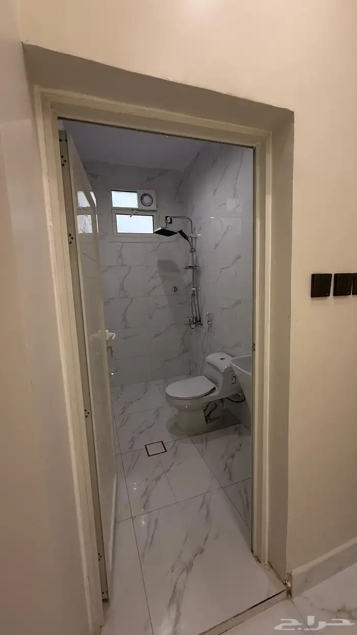 شقة بلاطه للايجار في ابها   حي المنسك 7