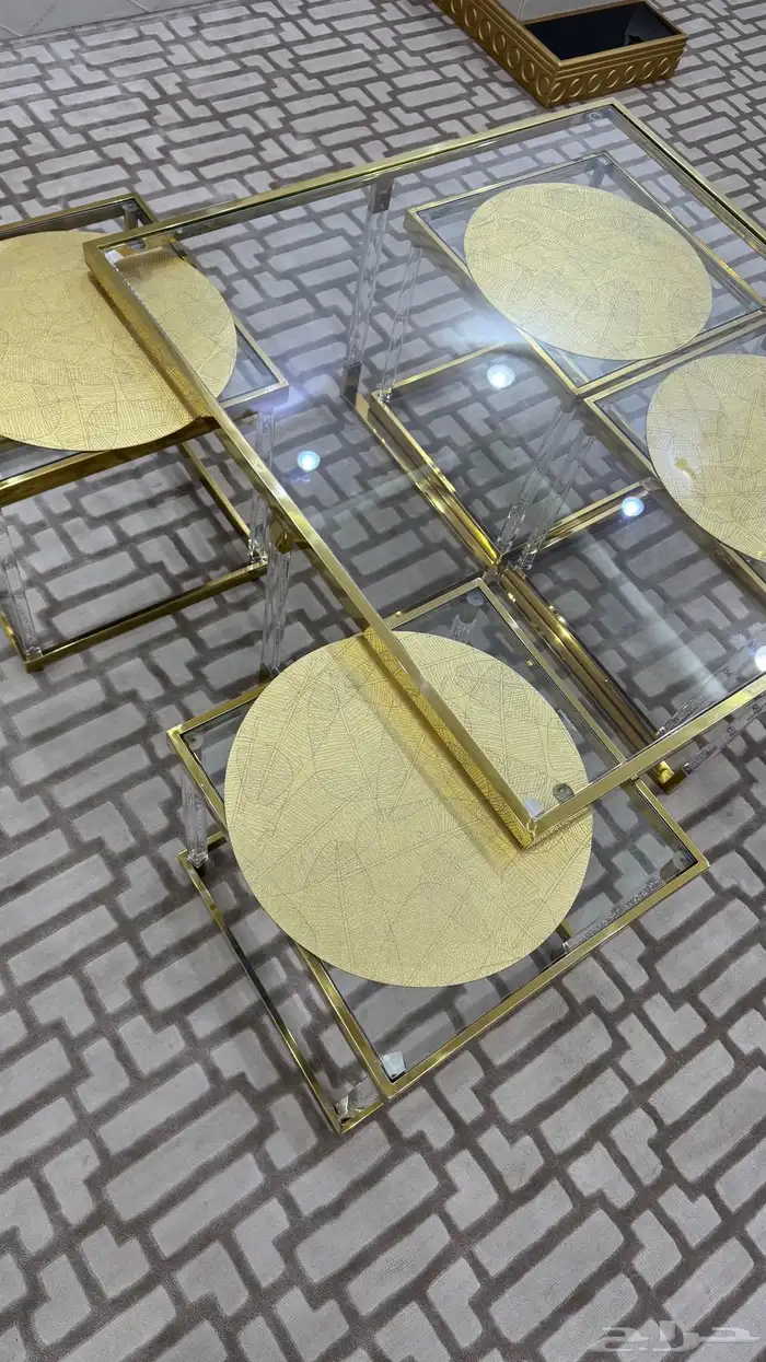 كنب للبيع شبه جديد معا طاوله وابجوره وزوليه 6