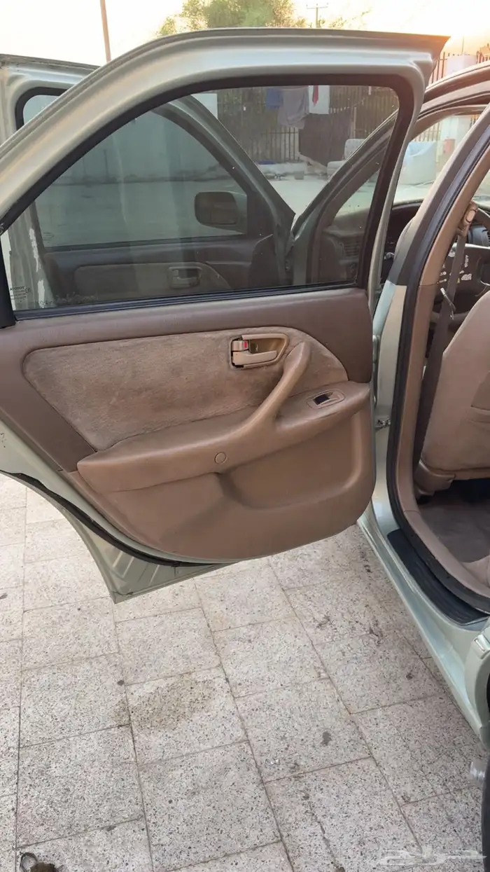 للبيع كامري 2001 4