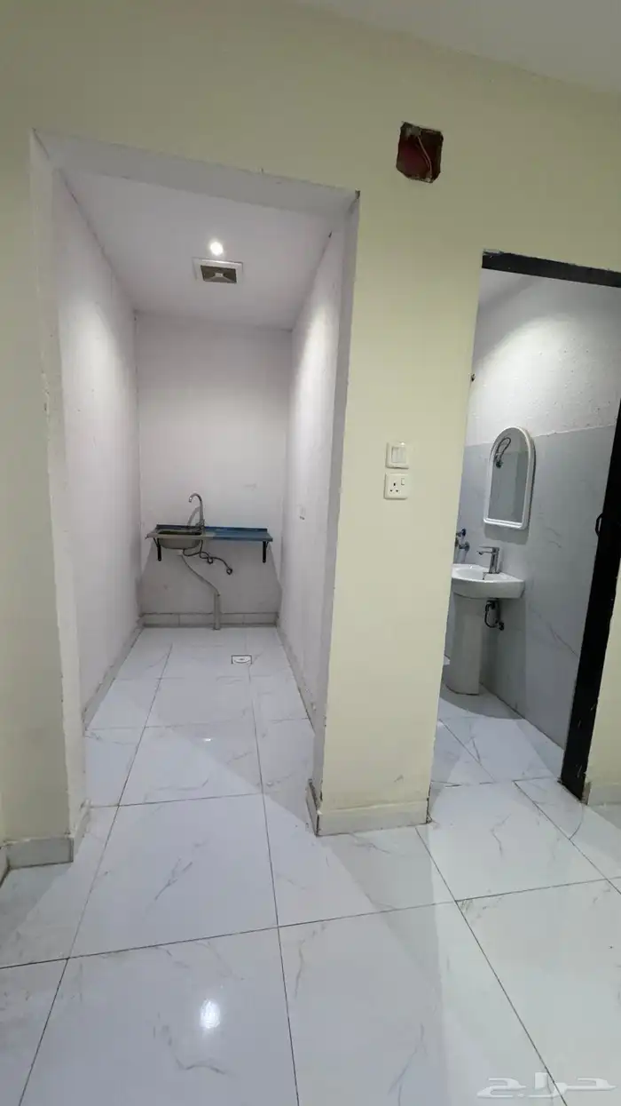 غرف عزاب فاخرة 4