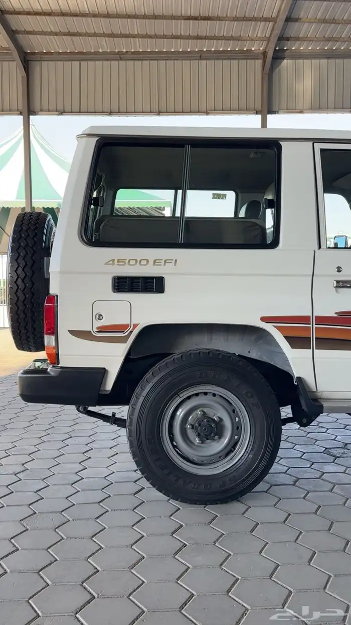 ربع 2003 سعودي (تم البيع) 12