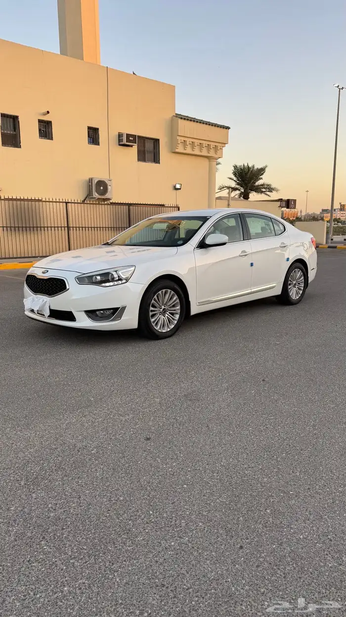 للبيع كيا كدنزا 2015 2
