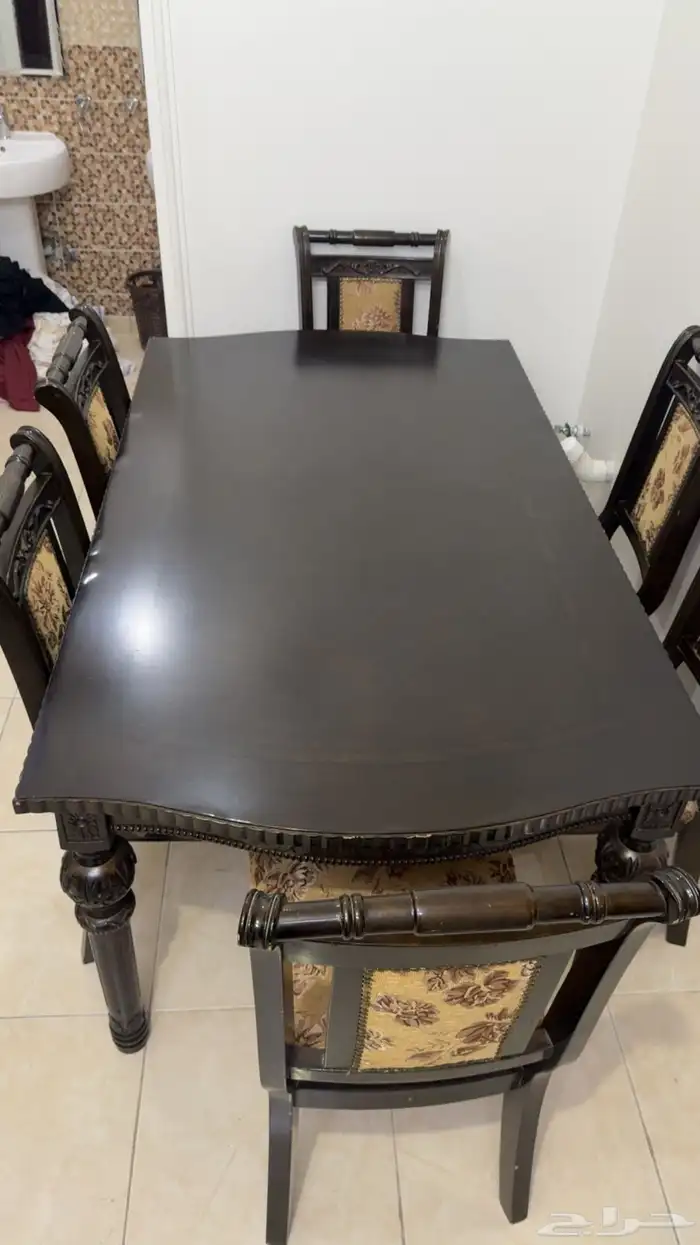 طاوله طعام مكونه من 6 كراسي 1